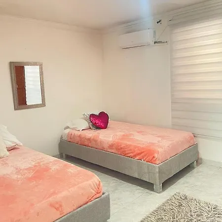 White House 135 * Cartagena